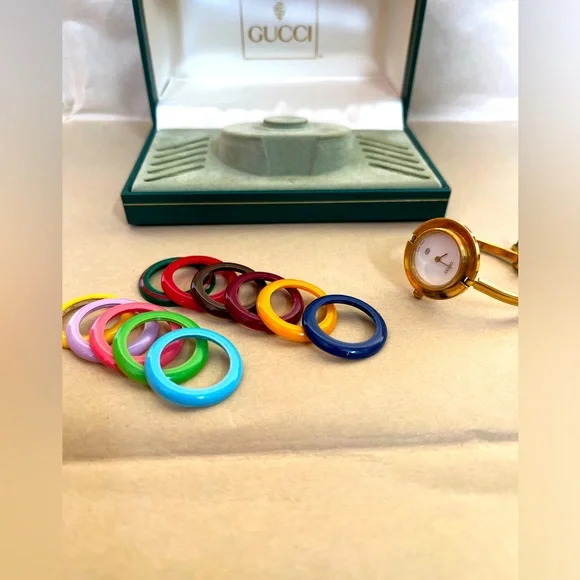VINTAGE 14k Gold Statement GUCCI Watch Interchangeable Bezels *New Battery* - Picture 3 of 6